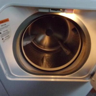 H-35  NEWER MAYTAG WASHER & DRYER