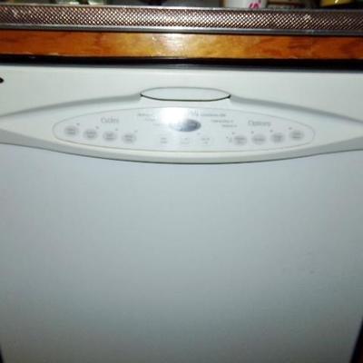 H-36  BUILT-IN DISHWASHER