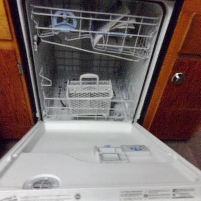 H-36  BUILT-IN DISHWASHER