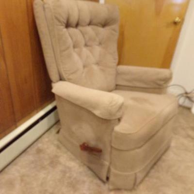 H-38  RECLINER