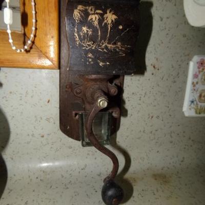 H-43  VINTAGE COFFEE GRINDER
