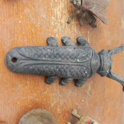 LOT 240   CAST IRON COLLECTIBLES   (TS)