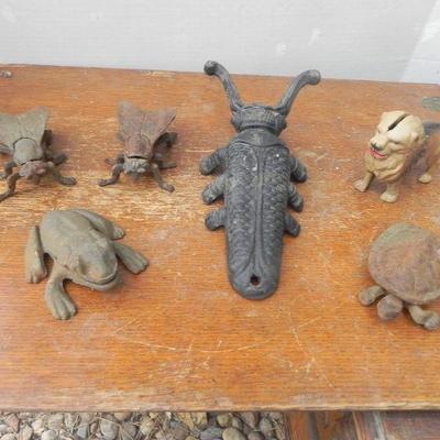 LOT 240   CAST IRON COLLECTIBLES   (TS)