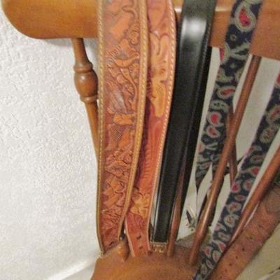 H-65  MEN'S BELTS AND SUSPENDERS