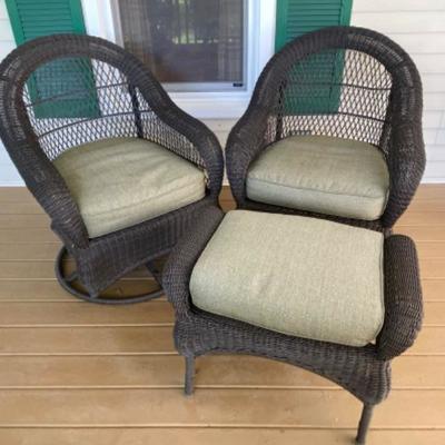 600: Poly Wicker Brown Chair and Ottoman Set 