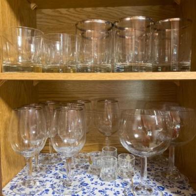 611: 24pc Clear Glassware Lot 