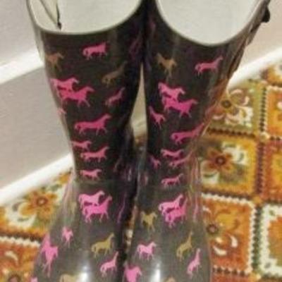 H-71  LADIES SHOES, BOOTS, PURSES & TAP SHOES!