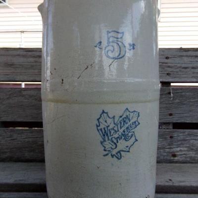 LOT 101  ANTIQUE BUTTER CHURN.  (SG)