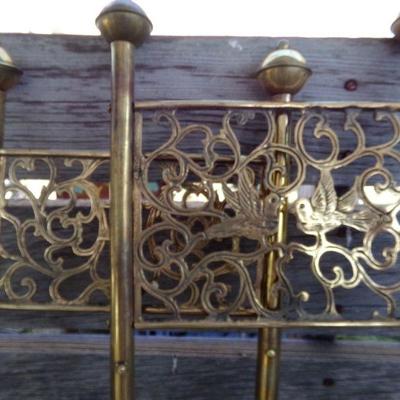 LOT 103  DOLL FURNITURE