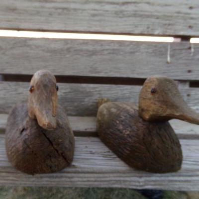 LOT 104  WOODEN DUCKS