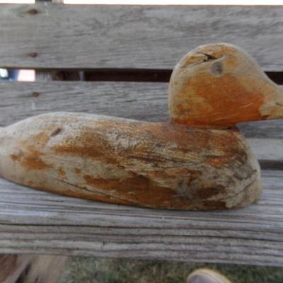 LOT 104  WOODEN DUCKS