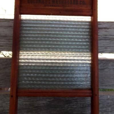 LOT 106  WASHBOARD