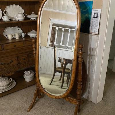 Vintage / Antique Floor Standing Full Size Oak Oval Swinging Mirror