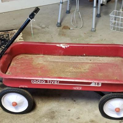 Radio flyer wagon 