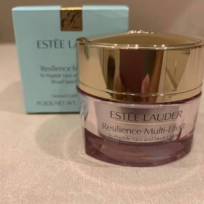 EstÃ©e Lauder Resilience Multi-Effect 