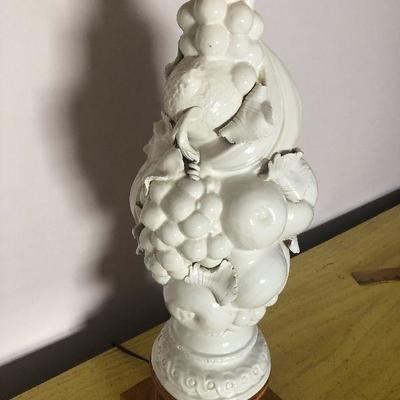 RB4: Porcelain Bounty of Fruit Lamp