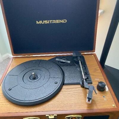 O1: Musitrend Travel Turntable