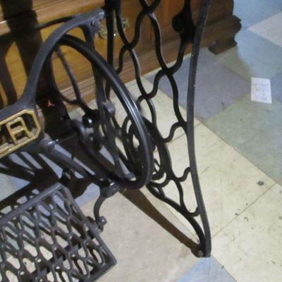 Lot 30 - Antique Singer Cast Iron Treadle Stand Table With Granite Top