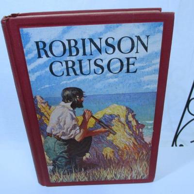 228 Robinson Crusoe Vintage Book