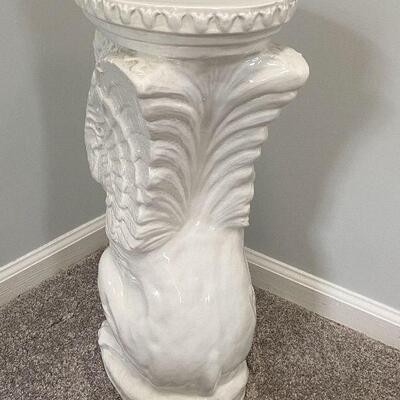 L10: Griffen Porccelain Plant Stand