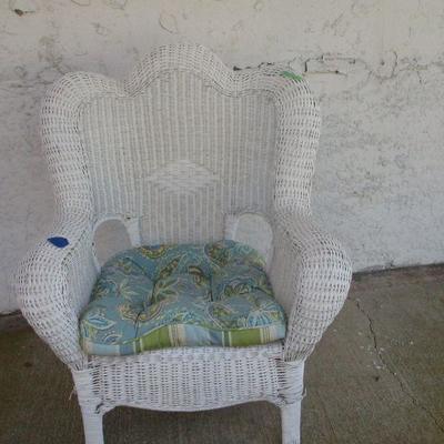 Lot 101 - White Wicker Chair 