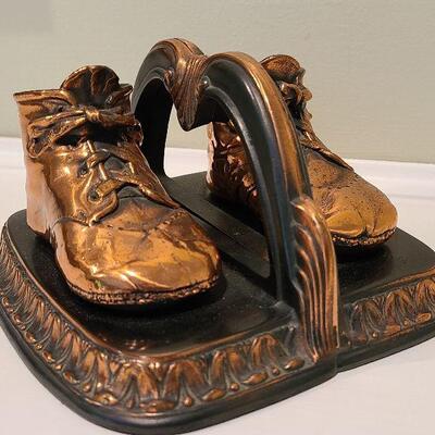 F2: Bronze Baby Shoe Bookends