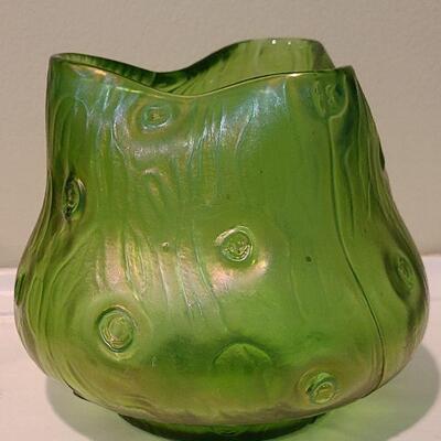 F6: Carnival Like Glass Bowl