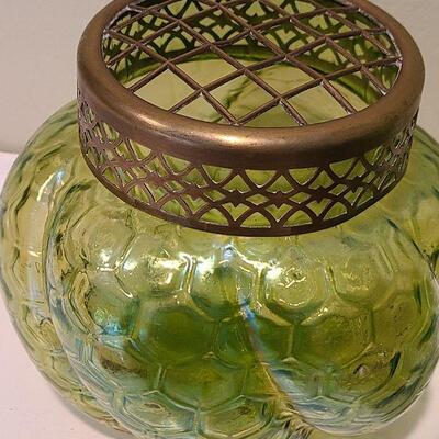F6: Carnival Like Glass Bowl