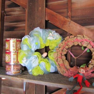 SG-1  CHRISTMAS/HOLIDAY DECORATIONS  