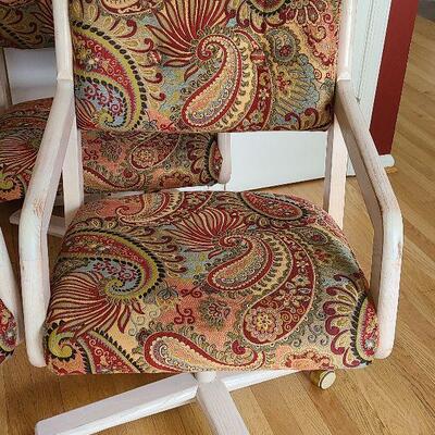 K5: Set of 4 Rolling Armchairs with Paisley Print