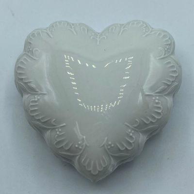 White Porcelain Limoges Heart Trinket Box