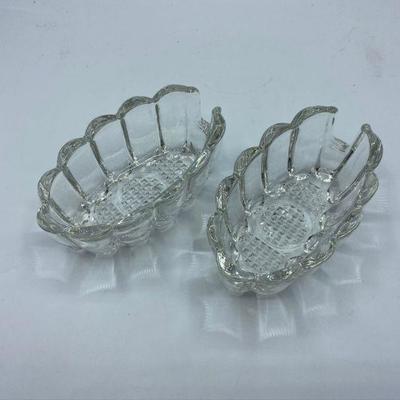 Pair of Princess House Scalloped Spoon Rests