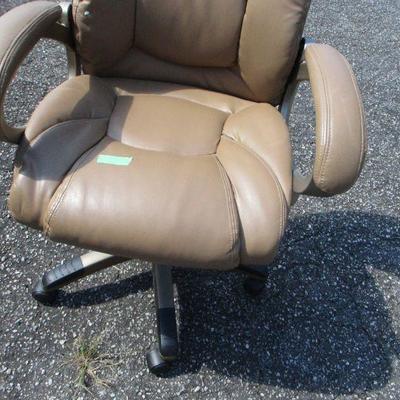 Lot 104 - Leather Office Chair