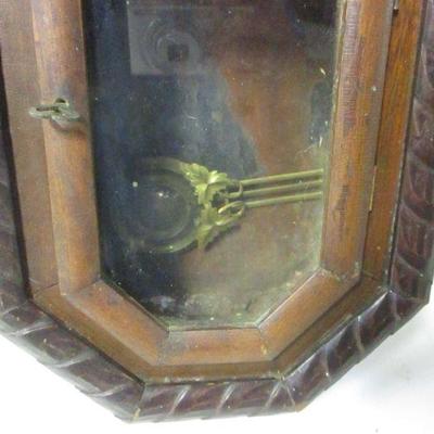 Lot 120 - Made In Japan Wall Hanging Clock