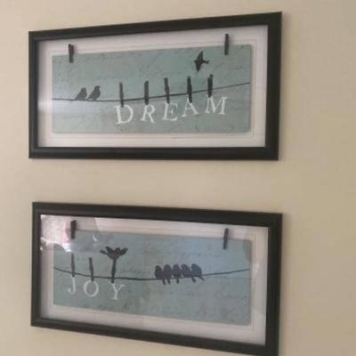 111: Pair of Decorative Wall Art 