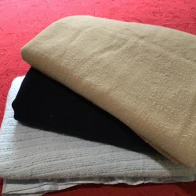 227  3 - Blankets