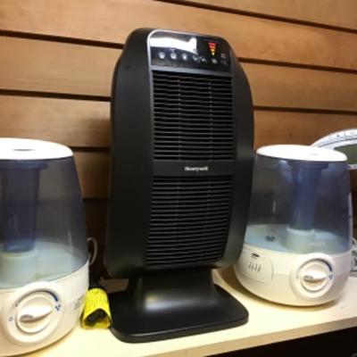 231  2 - Vicks Humidifiers, Honeywell Heater
