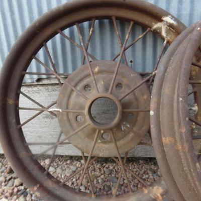 BB-2  VINTAGE WHEELS AND TIRES   