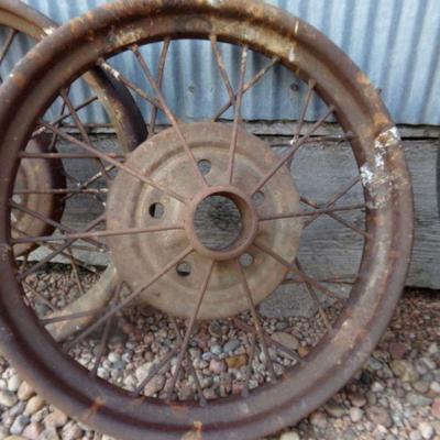 BB-2  VINTAGE WHEELS AND TIRES   