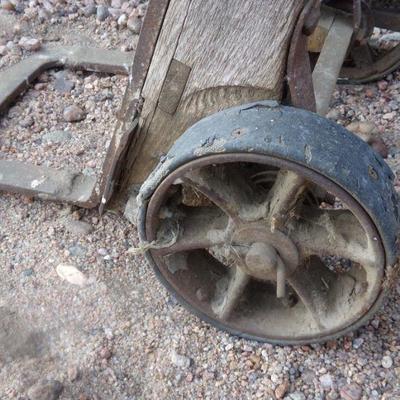 BB-5  VINTAGE WOODEN ELEVATOR DOLLY  