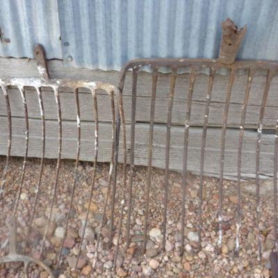 BB-8  VARIOUS PITCH FORKS AND SHOVEL   