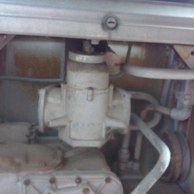 BB-9  OLD CONOCO GAS PUMP  