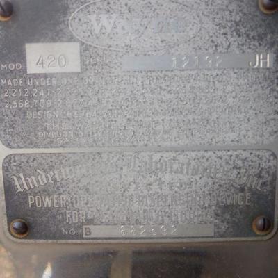 BB-9  OLD CONOCO GAS PUMP  