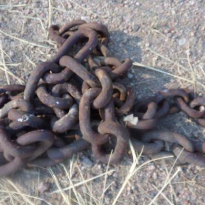 BB-11  LARGE LOT OF VARIOUS FARMING PARTS