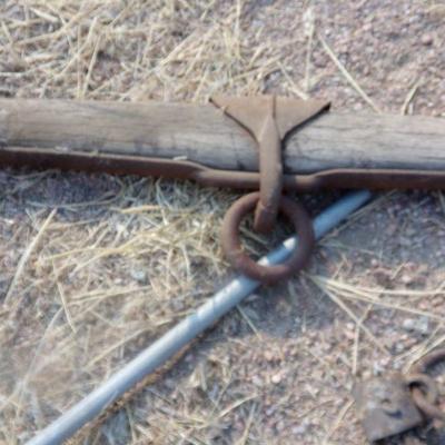 BB-11  LARGE LOT OF VARIOUS FARMING PARTS