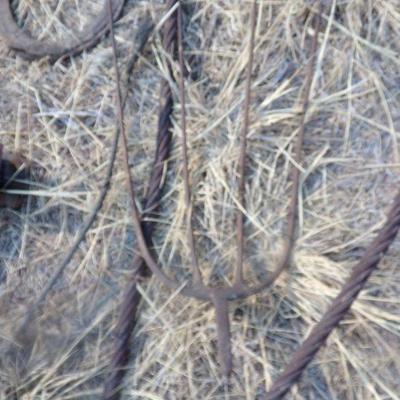 BB-11  LARGE LOT OF VARIOUS FARMING PARTS