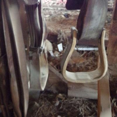 BB-15 OLD HORSE SADDLES