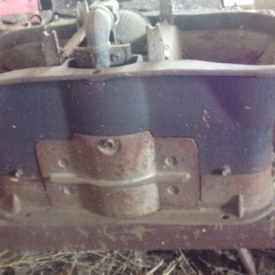 BB-16  VINTAGE WATER TANK