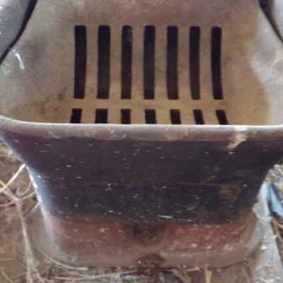 BB-16  VINTAGE WATER TANK