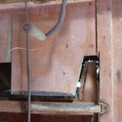 BB-17   VINTAGE CORN SHELLER